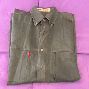 Men’s Bugle Boy short sleeve sport shirt size M